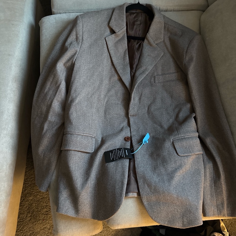 Amazon Classic Tan Blazer